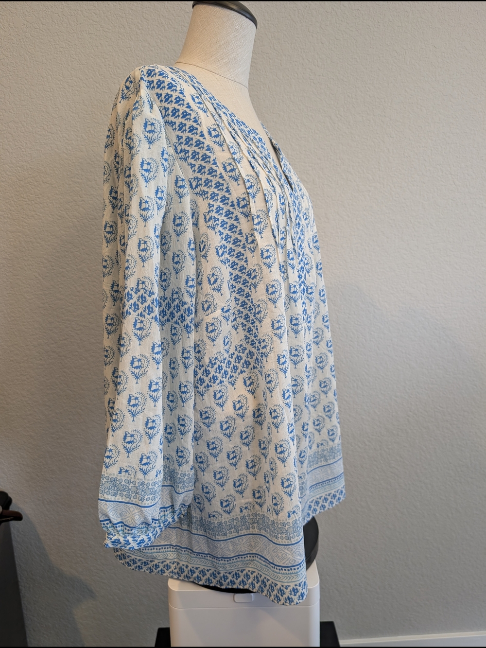 Rose & Olive Sz 1X Blue Floral Print Tunic Top Boho Cottagecore Pattern - Picture 2 of 4